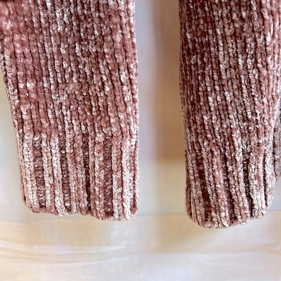 Orvis Sweater - Picture 4 of 7